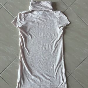 2832 Theory women's short-sleeve turtleneck shirt pale pink size M